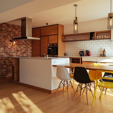 Central Modern Design Apartment Букурещ Екстериор снимка