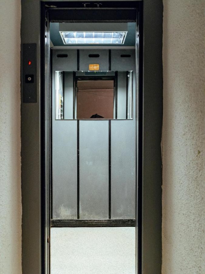 Central Modern Design Apartment Букурещ Екстериор снимка