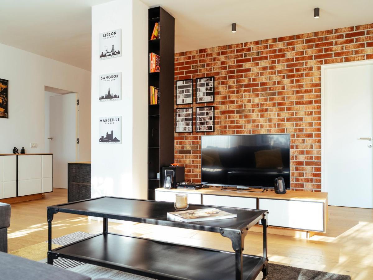 Central Modern Design Apartment Букурещ Екстериор снимка