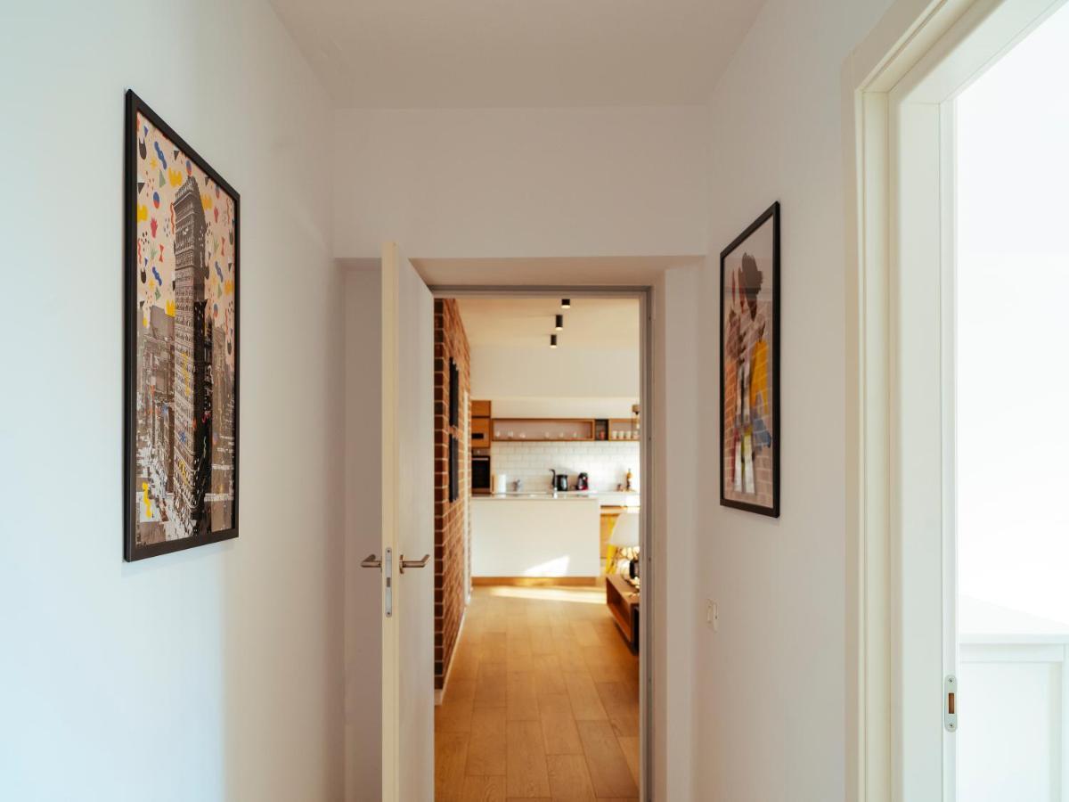 Central Modern Design Apartment Букурещ Екстериор снимка
